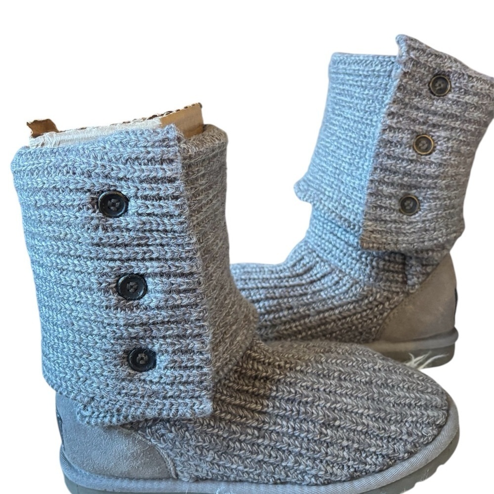 Ugg women gray classic cardy cabled knit boots